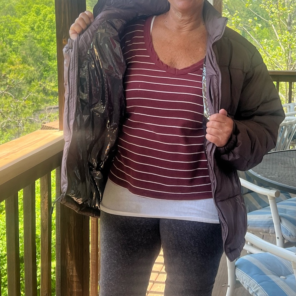 New, never worn, Omni heat, Columbia women’s jacket large.